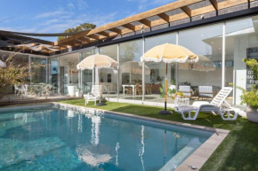 Poolside Paradise Mount Eliza